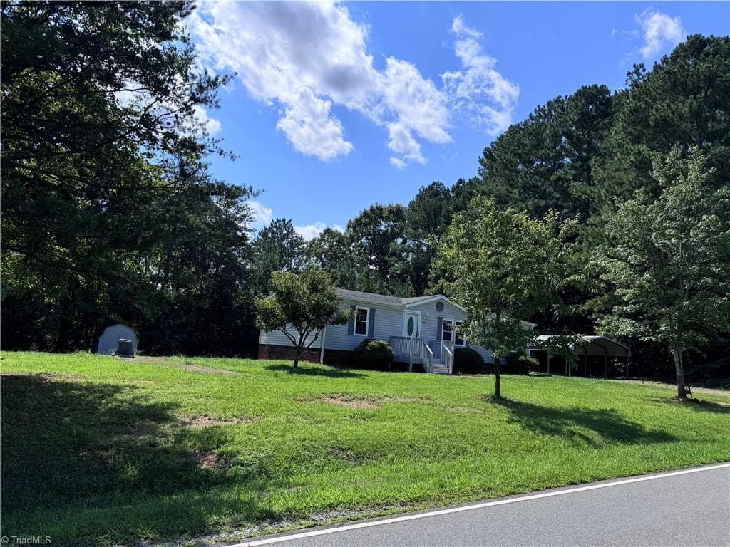 Manufactured Home at 5052 Friendship Circle Road, East Bend NC 27018, East Bend, photo 41 of 50