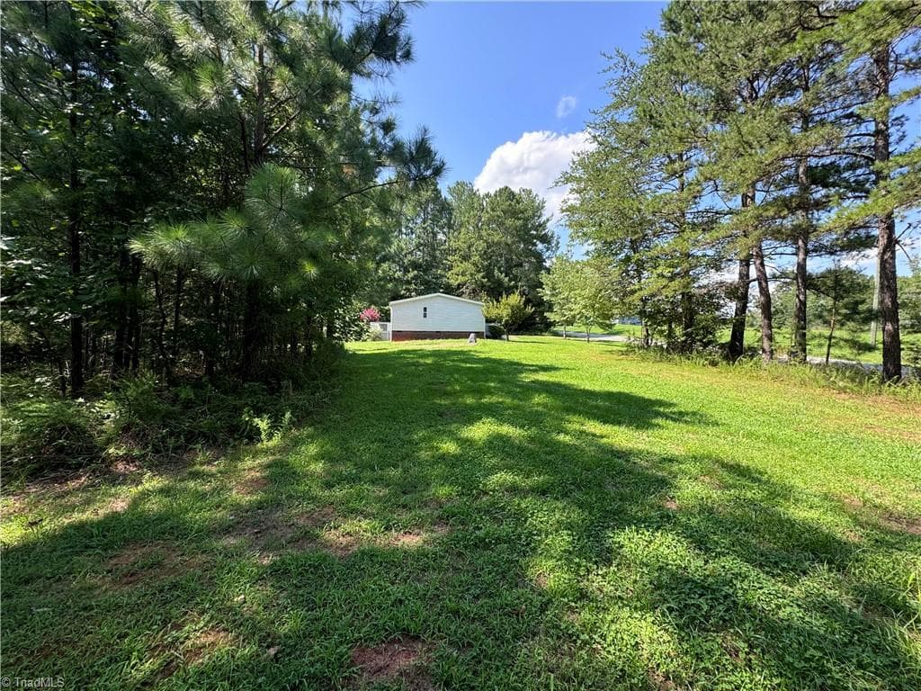 Manufactured Home at 5052 Friendship Circle Road, East Bend NC 27018, East Bend, photo 44 of 50