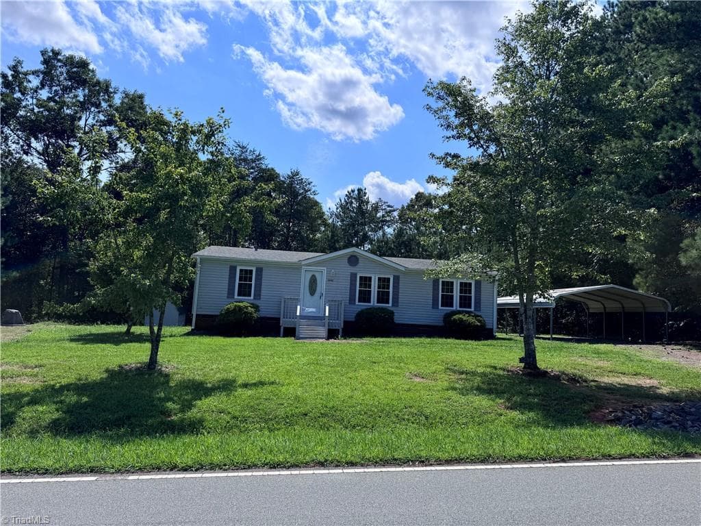 Manufactured Home at 5052 Friendship Circle Road, East Bend NC 27018, East Bend, photo 40 of 50