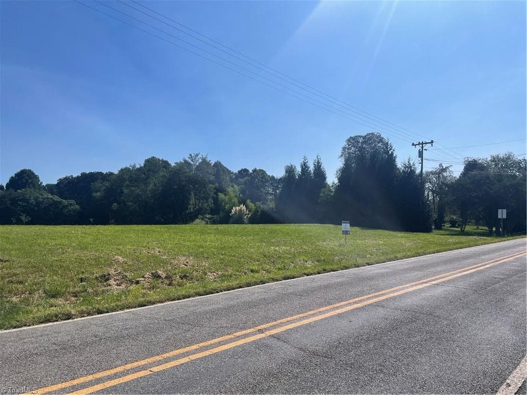 1213 Old Highway 21, State Road NC 28676