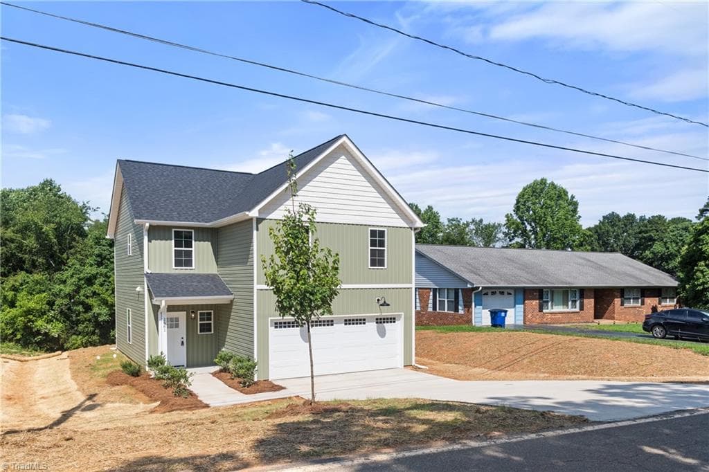 Stick/Site Built at 1661 Ralee Drive, Winston-Salem NC 27127, Winston-Salem, photo 2 of 37