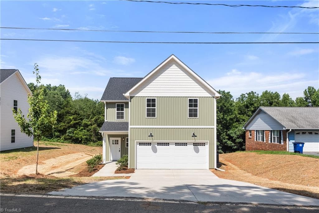 Stick/Site Built at 1661 Ralee Drive, Winston-Salem NC 27127, Winston-Salem, photo 3 of 37
