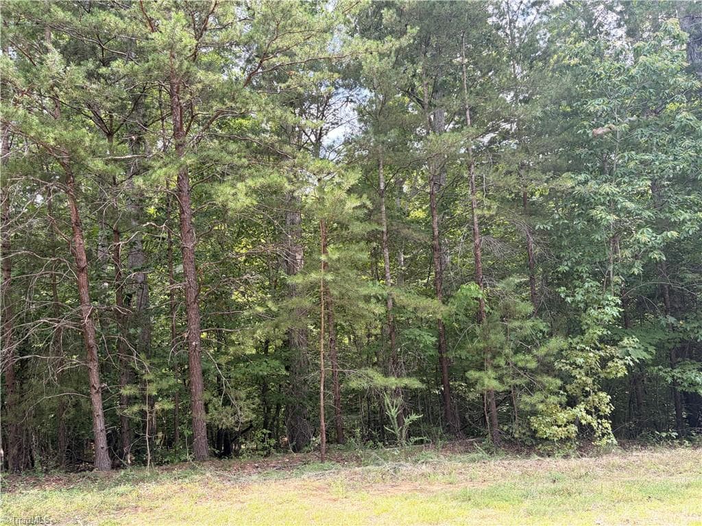 Single Family Residence at 135 Glenrobin Drive, Eden NC 27288, Eden, photo 3 of 4