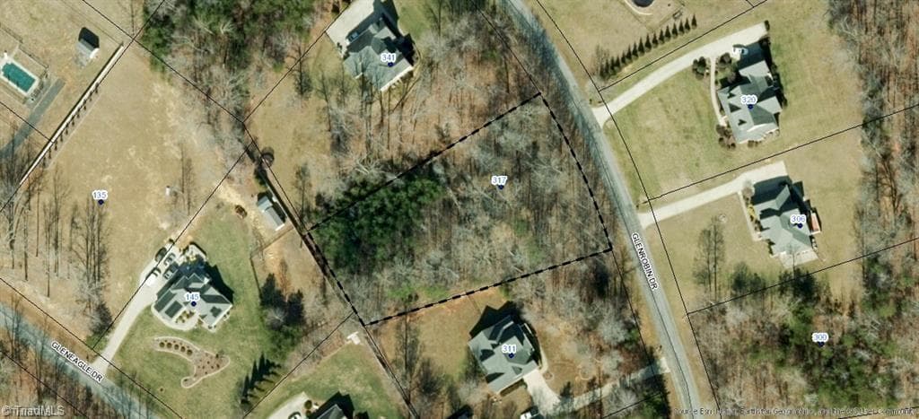 Single Family Residence at 317 Glenrobin Drive, Eden NC 27288, Eden, photo 2 of 2