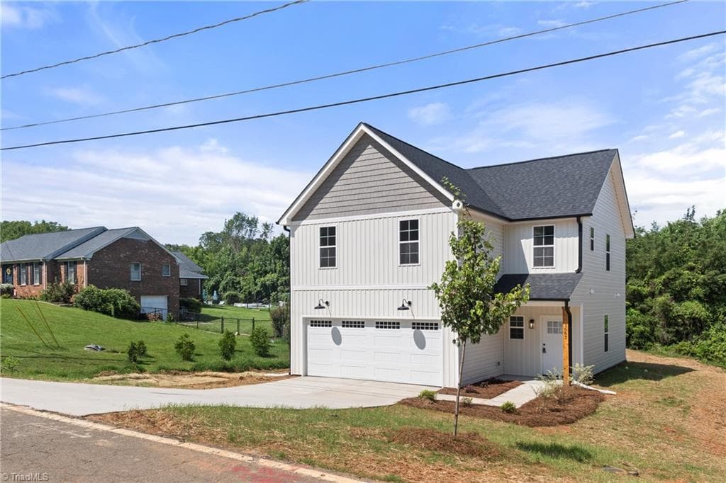 Stick/Site Built at 1667 Ralee Drive, Winston-Salem NC 27127, Winston-Salem, photo 2 of 38