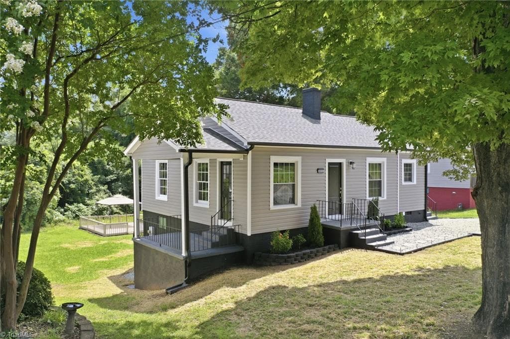 Stick/Site Built at 402 Gilbreath Street, Graham NC 27253, photo 5 of 32