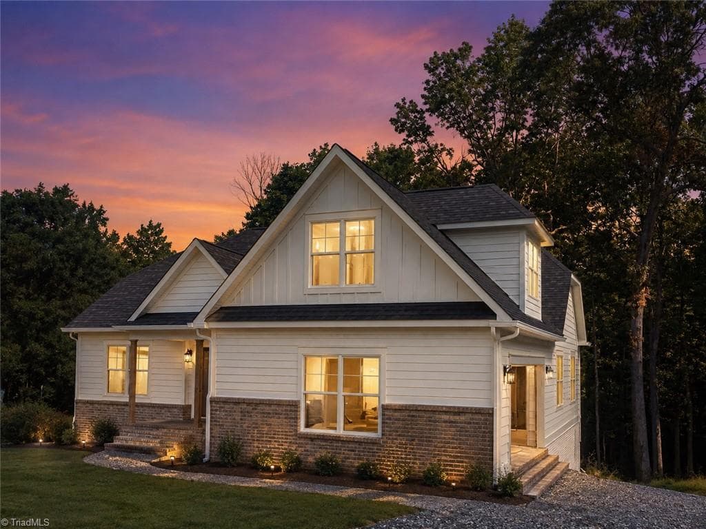 2110 Candelar Drive, High Point NC 27265