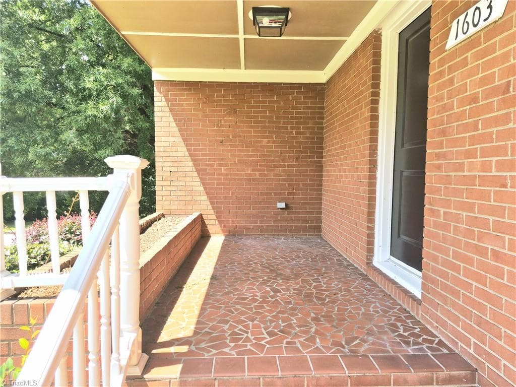 Stick/Site Built at 1603 Wendover Drive, High Point NC 27262, photo 15 of 18
