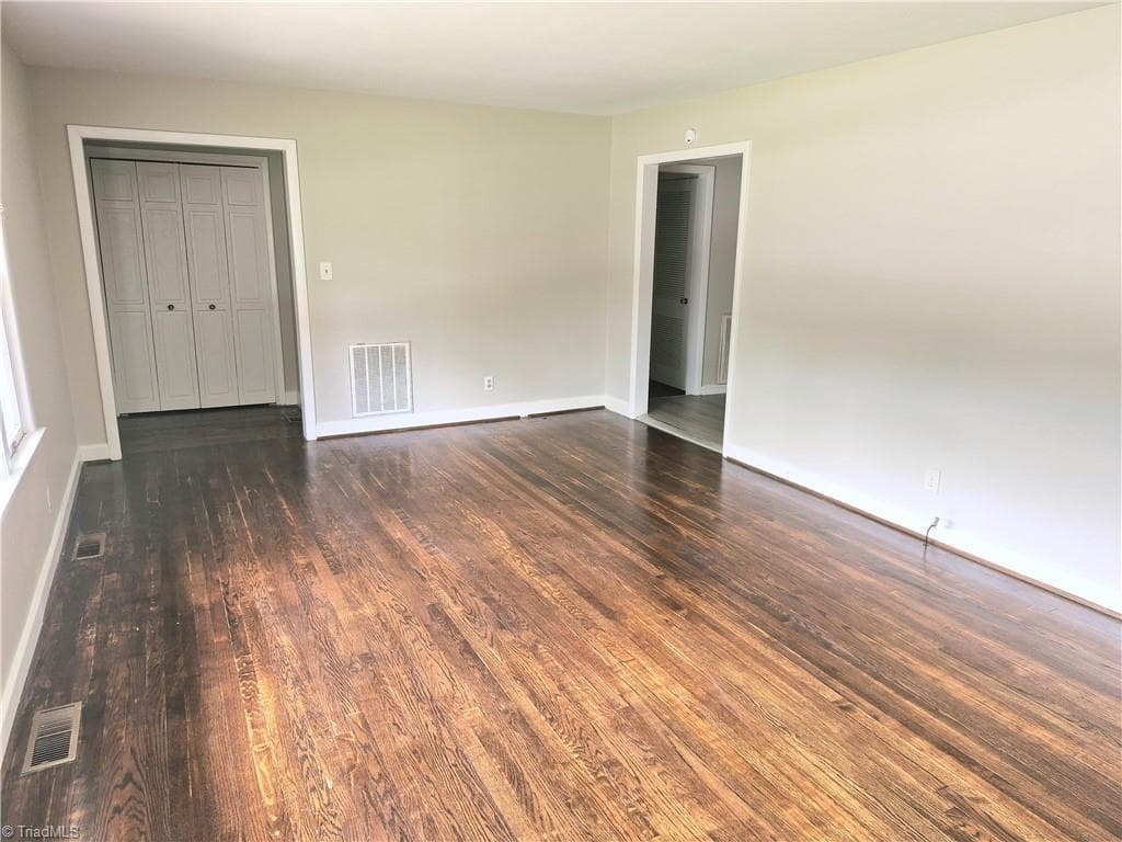 Stick/Site Built at 1603 Wendover Drive, High Point NC 27262, photo 8 of 18