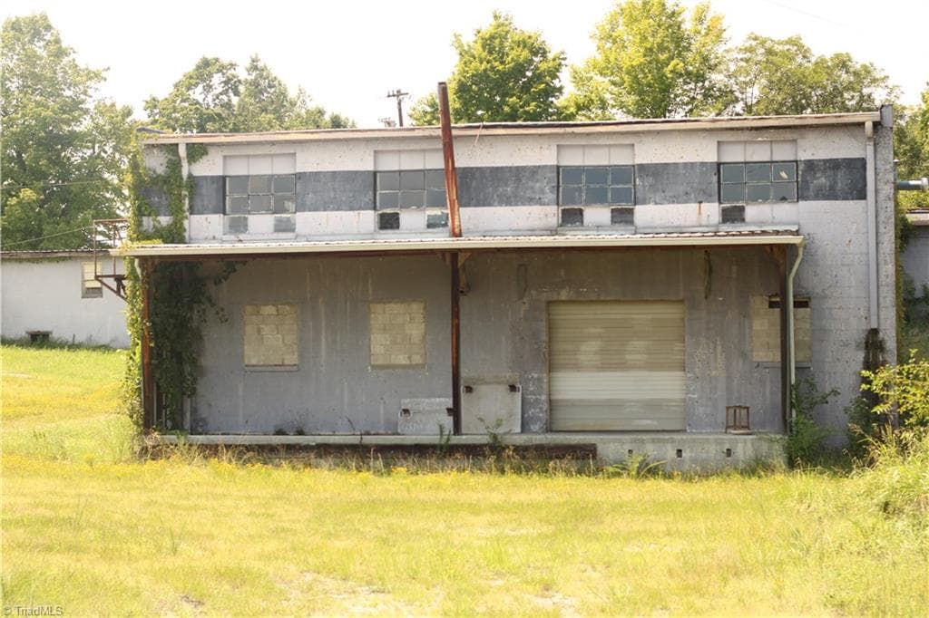 1506 Lexington Avenue, Thomasville NC 27360