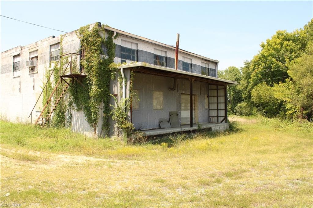 Industrial at 1506 Lexington Avenue, Thomasville NC 27360, photo 20 of 21
