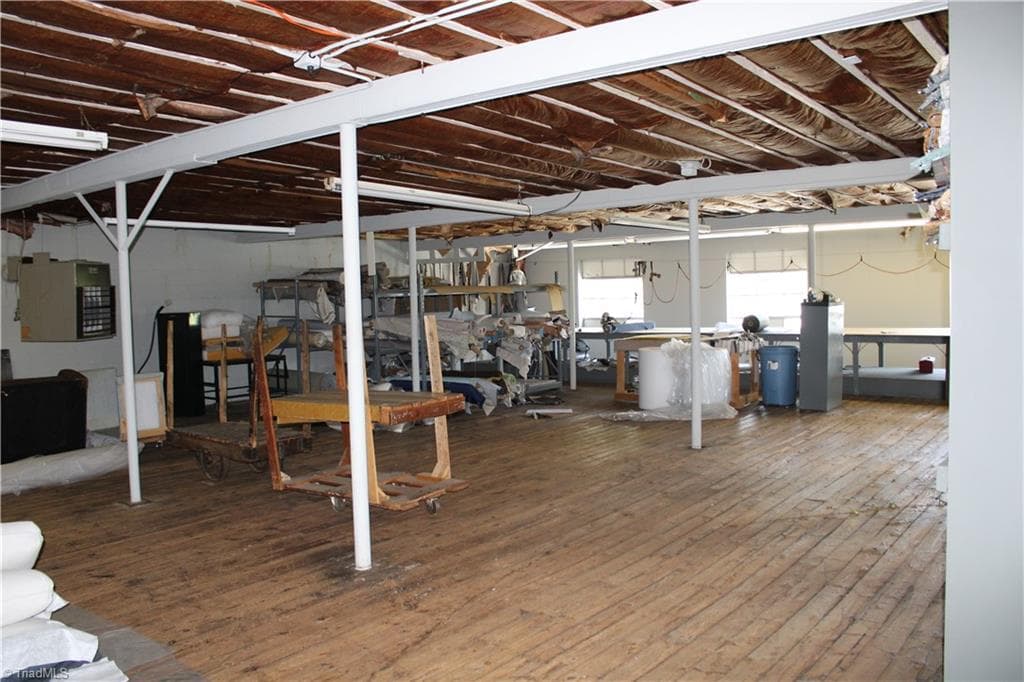 Industrial at 1506 Lexington Avenue, Thomasville NC 27360, photo 8 of 21