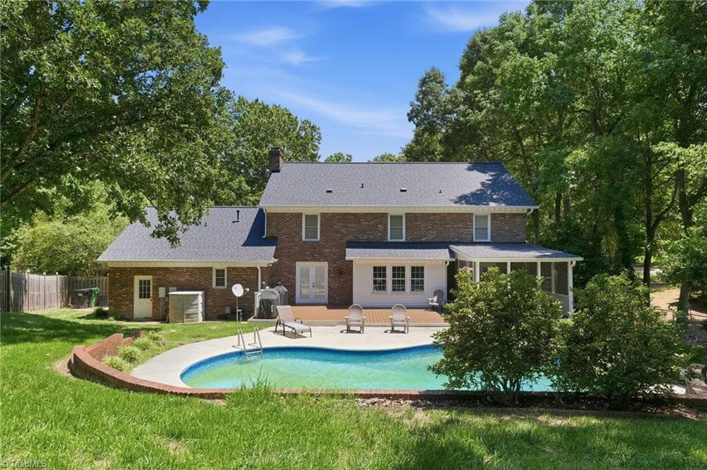 Stick/Site Built at 2019 La Dora Drive, High Point NC 27265, photo 7 of 49