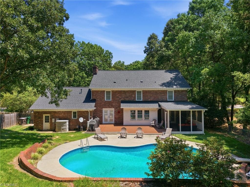 Stick/Site Built at 2019 La Dora Drive, High Point NC 27265, photo 48 of 49