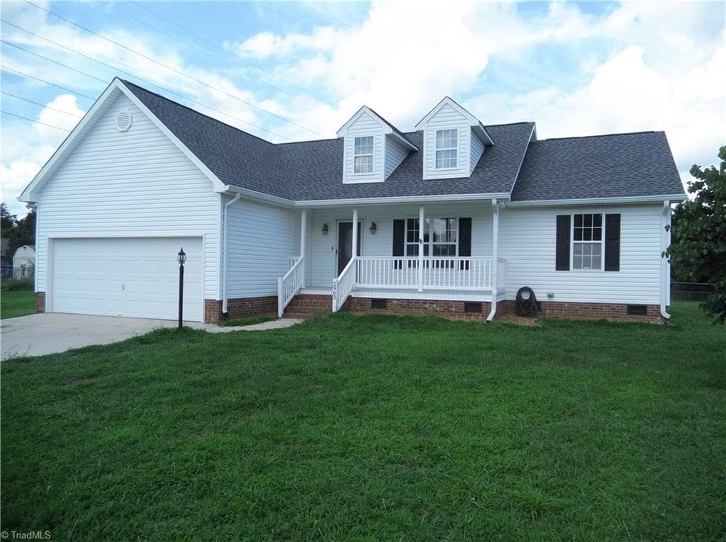 Stick/Site Built at 2903 Mitchell Wood Drive, Browns Summit NC 27214, Browns Summit, photo 3 of 28