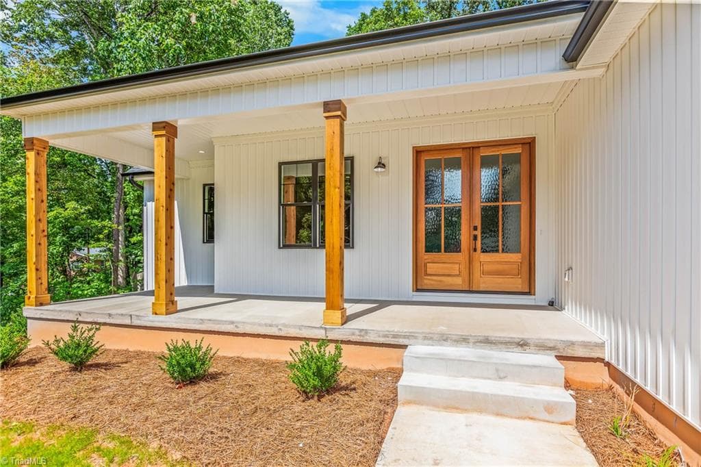 Stick/Site Built at 1807 Bramblewood Trail, Pfafftown NC 27040, photo 4 of 34