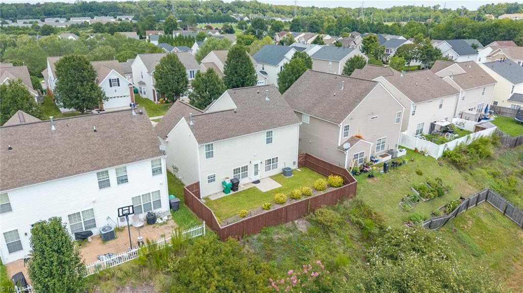 Stick/Site Built at 825 Hedgepath Terrace, High Point NC 27265, photo 15 of 16