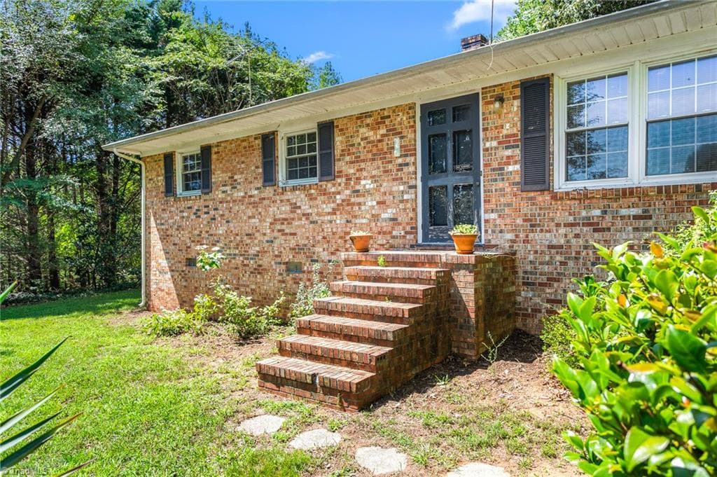 Stick/Site Built at 530 Frank Road, Reidsville NC 27320, Reidsville, photo 9 of 50