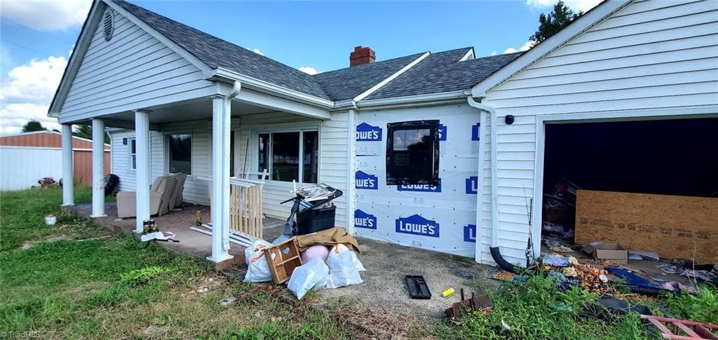 Stick/Site Built at 2185 Flat Rock Road, Pinnacle NC 27043, photo 16 of 26