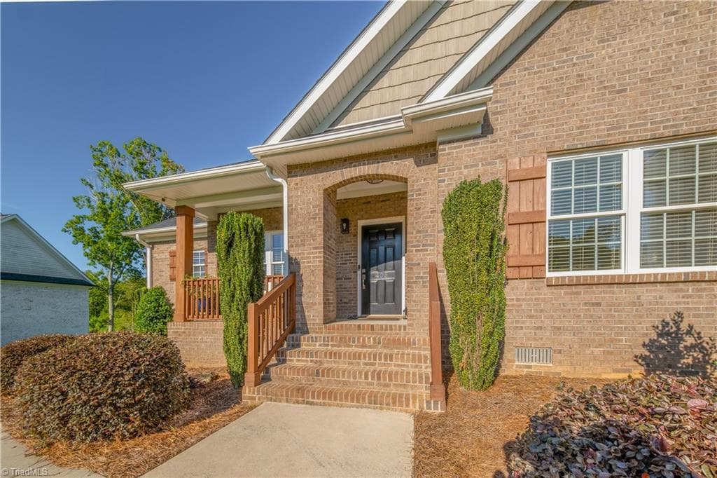 Stick/Site Built at 405 Spring Lake Farm Circle, Winston-Salem NC 27101, photo 3 of 29