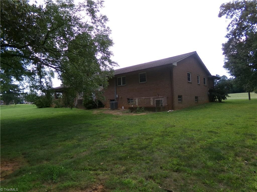Stick/Site Built at 362 Happy Hollow Court, Lexington NC 27295, Lexington, photo 4 of 10