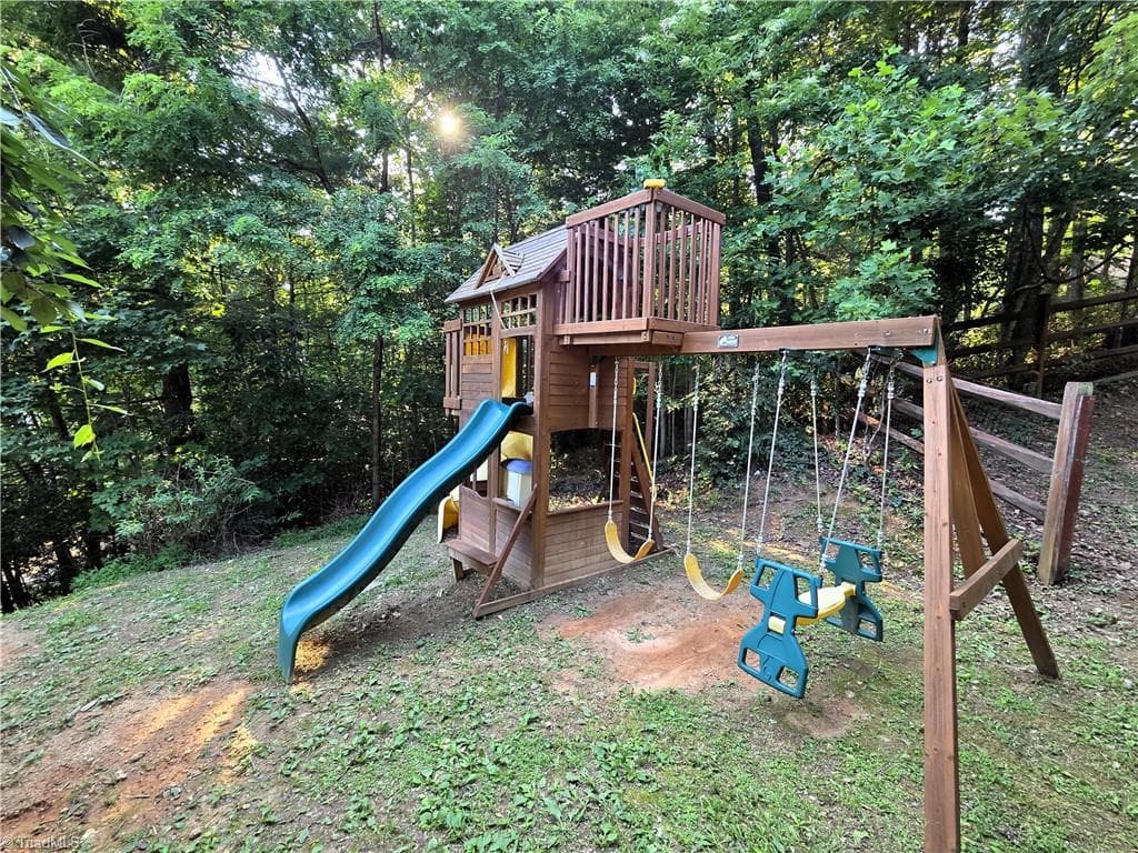 Stick/Site Built at 1647 Staghorn Road, Purlear NC 28665, Purlear, photo 25 of 40