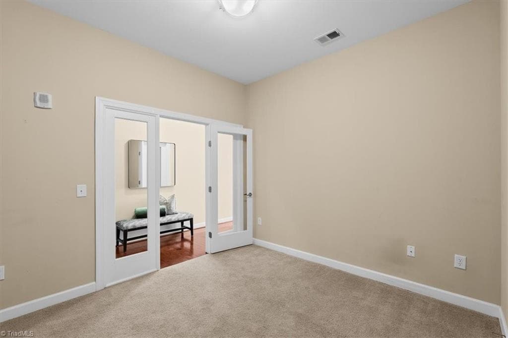 Stick/Site Built at 201 Elm Street N # 1406, Greensboro NC 27401, photo 22 of 33