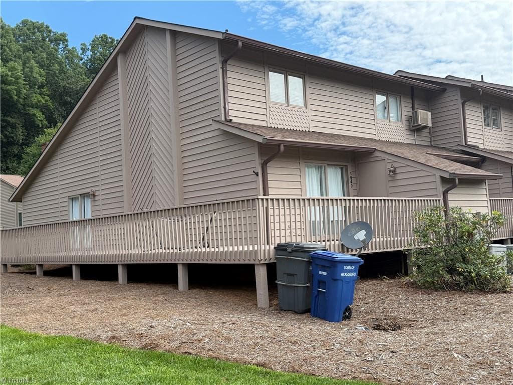 Back view - 1540 Ivy Trace, Wilkesboro NC 28697, Wilkesboro