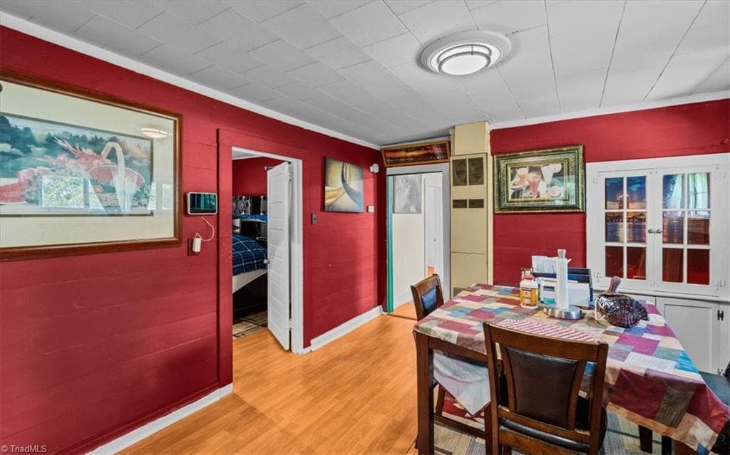 Stick/Site Built at 300 Druid Street, High Point NC 27265, photo 14 of 29