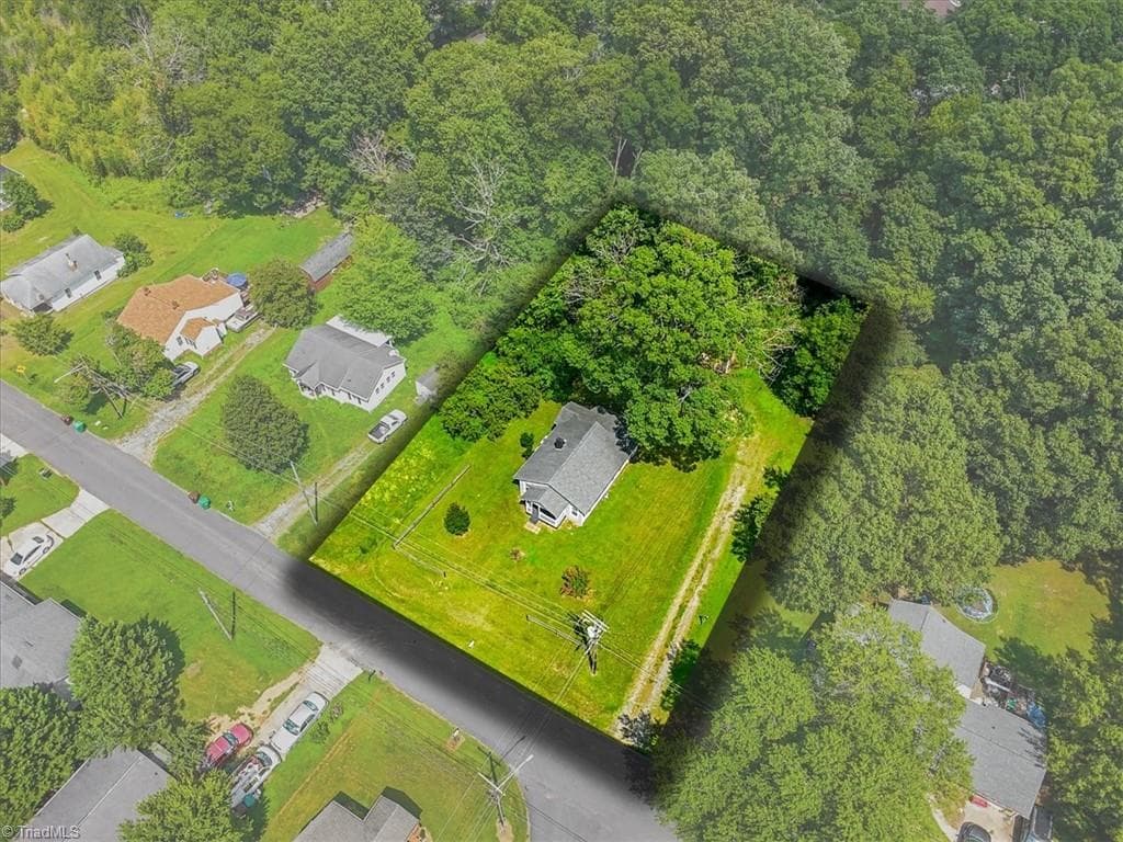 Stick/Site Built at 300 Druid Street, High Point NC 27265, photo 29 of 29