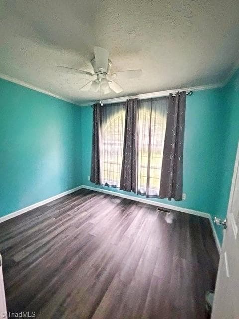 Manufactured Home at 88 Dixon Lane, Roxboro NC 27574, photo 10 of 17
