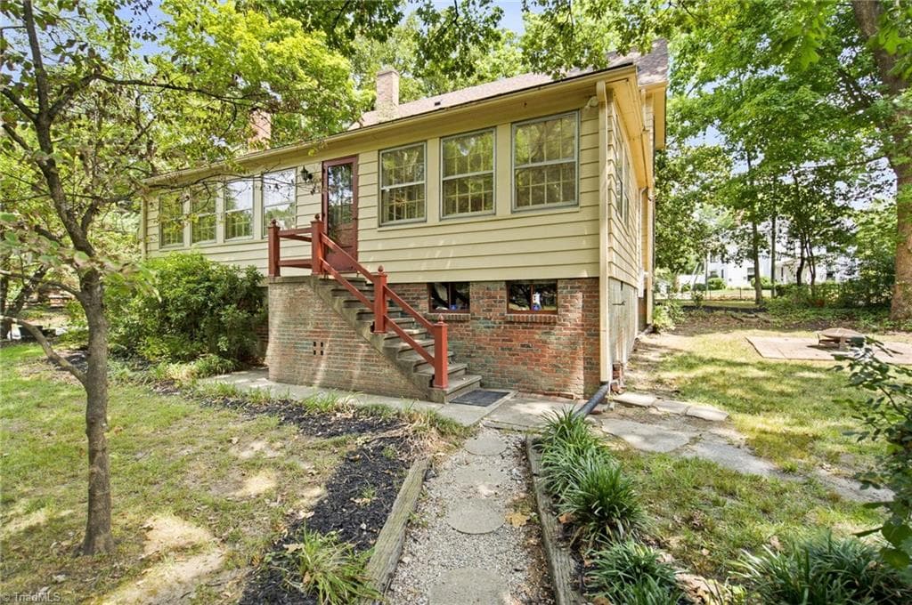 Stick/Site Built at 916 W Davis Street, Burlington NC 27215, Burlington, photo 47 of 50