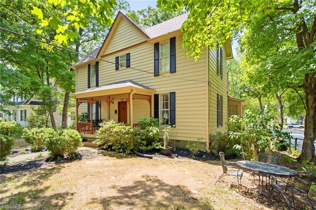 Stick/Site Built at 916 W Davis Street, Burlington NC 27215, photo 3 of 50