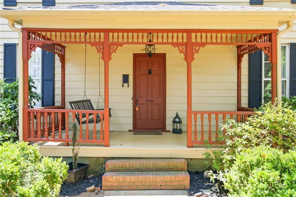 Stick/Site Built at 916 W Davis Street, Burlington NC 27215, photo 5 of 50