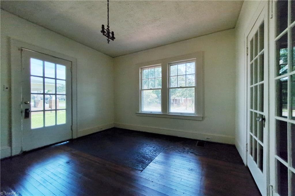 Stick/Site Built at 3004 N Patterson Avenue, Winston-Salem NC 27105, Winston-Salem, photo 23 of 40