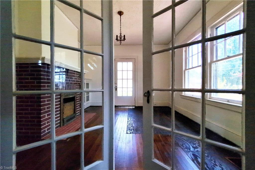 Stick/Site Built at 3004 N Patterson Avenue, Winston-Salem NC 27105, Winston-Salem, photo 6 of 40