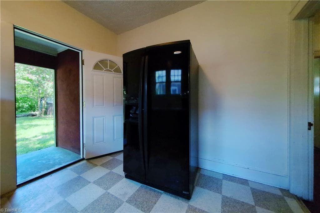 Stick/Site Built at 3004 N Patterson Avenue, Winston-Salem NC 27105, Winston-Salem, photo 28 of 40