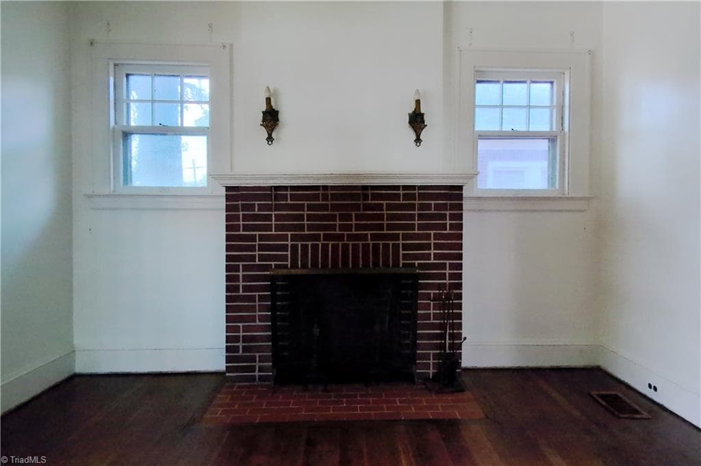 Stick/Site Built at 3004 N Patterson Avenue, Winston-Salem NC 27105, Winston-Salem, photo 5 of 40