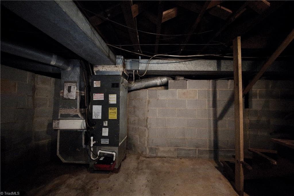 Stick/Site Built at 3004 N Patterson Avenue, Winston-Salem NC 27105, Winston-Salem, photo 30 of 40