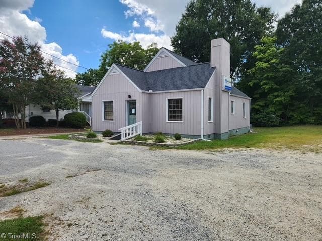Office at 606 Randolph Street, Thomasville NC 27360, photo 3 of 20