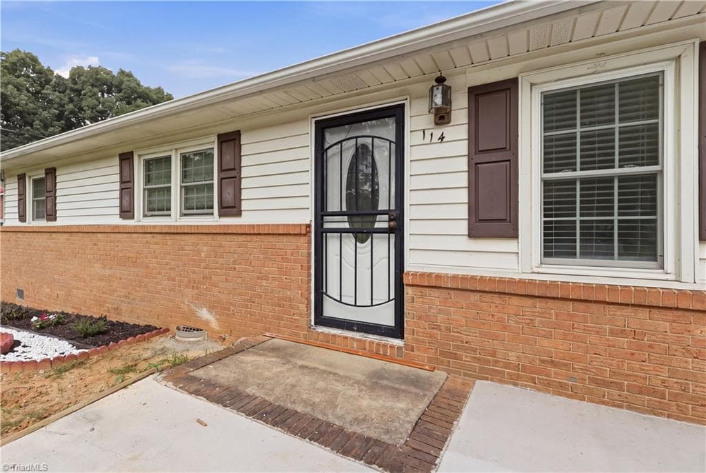 Stick/Site Built at 114 N Hall Street, High Point NC 27263, photo 4 of 30