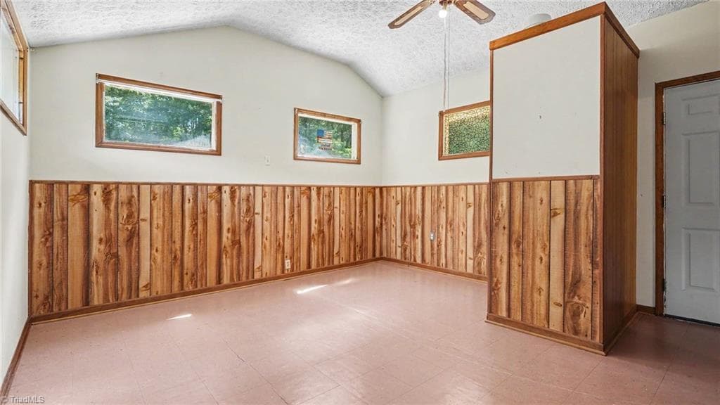 Stick/Site Built at 132 Cedarwood Drive, Eden NC 27288, photo 20 of 29