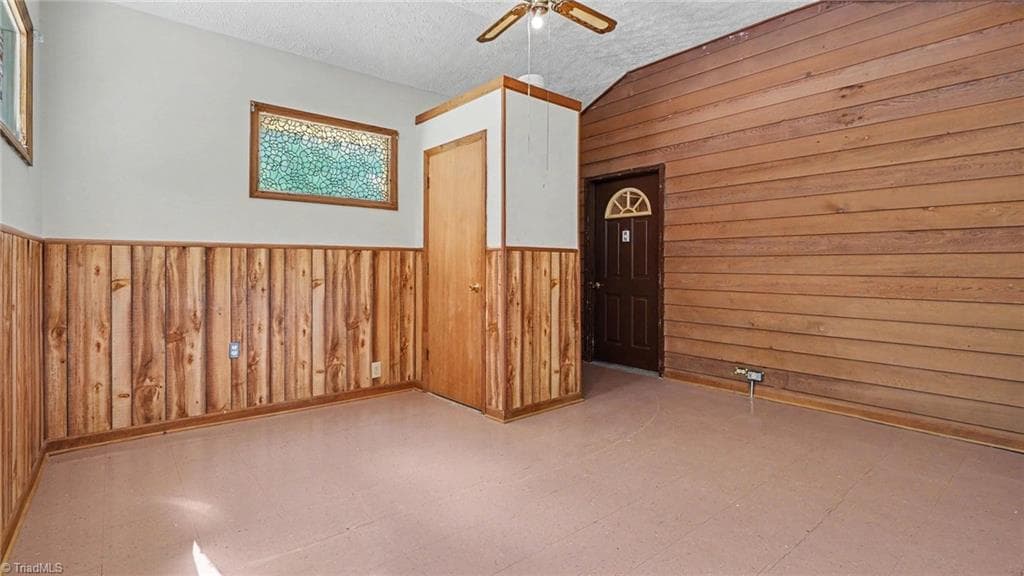 Stick/Site Built at 132 Cedarwood Drive, Eden NC 27288, photo 19 of 29