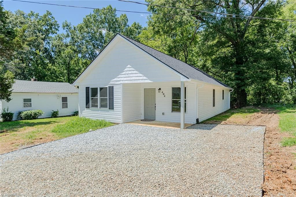 Stick/Site Built at 404 Walker Avenue, Graham NC 27253, photo 20 of 23