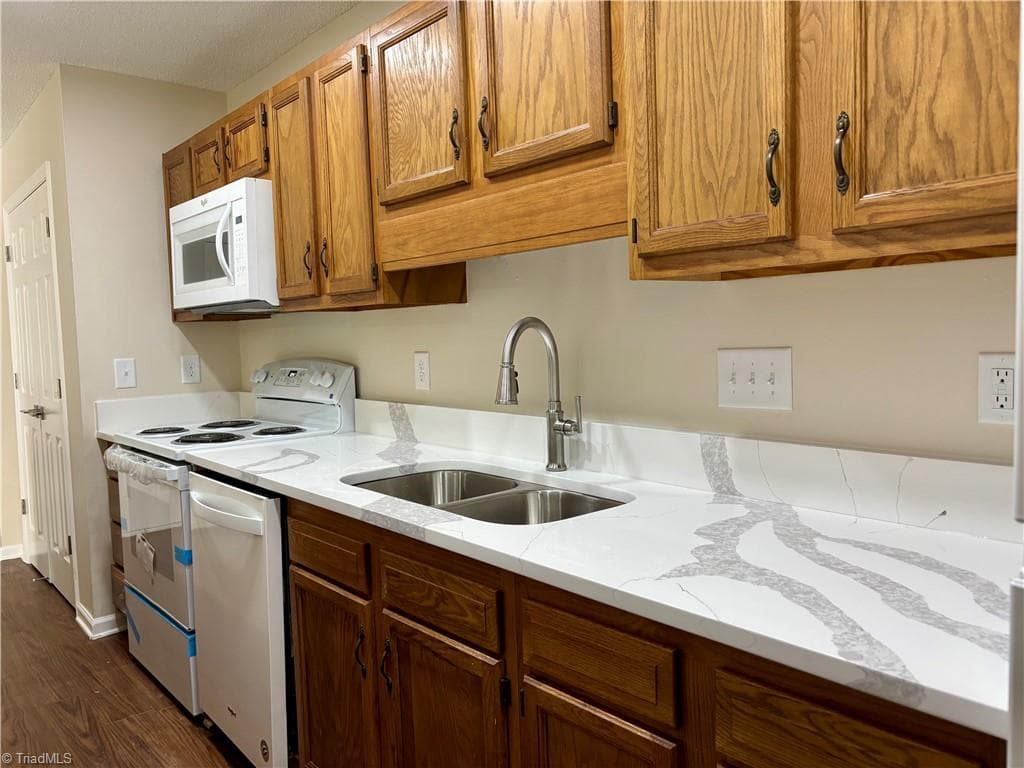 Stick/Site Built at 702 Glendale Drive # C, Greensboro NC 27406, Greensboro, photo 5 of 26