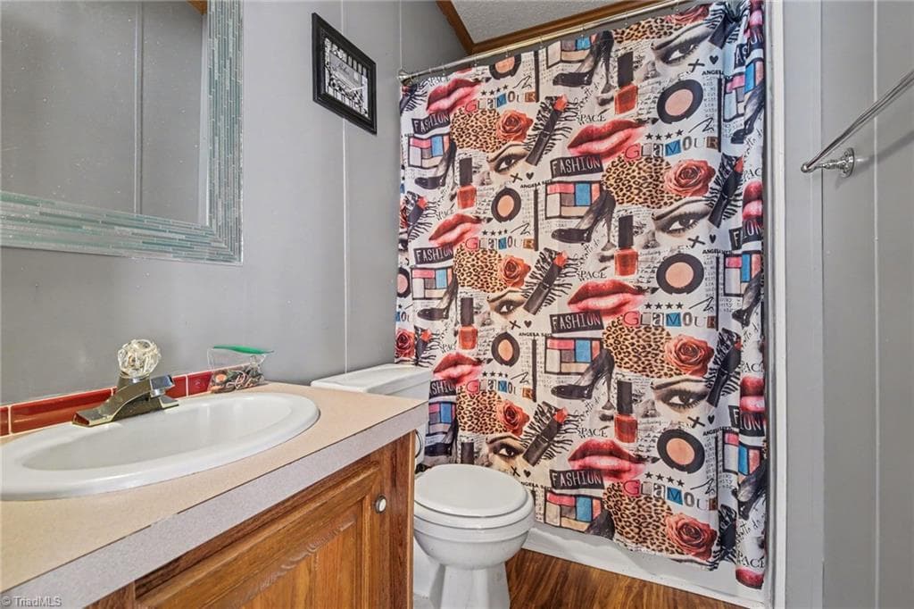 Manufactured Home at 1060 Knobview Lane, Pilot Mountain NC 27041, Pilot Mountain, photo 17 of 30