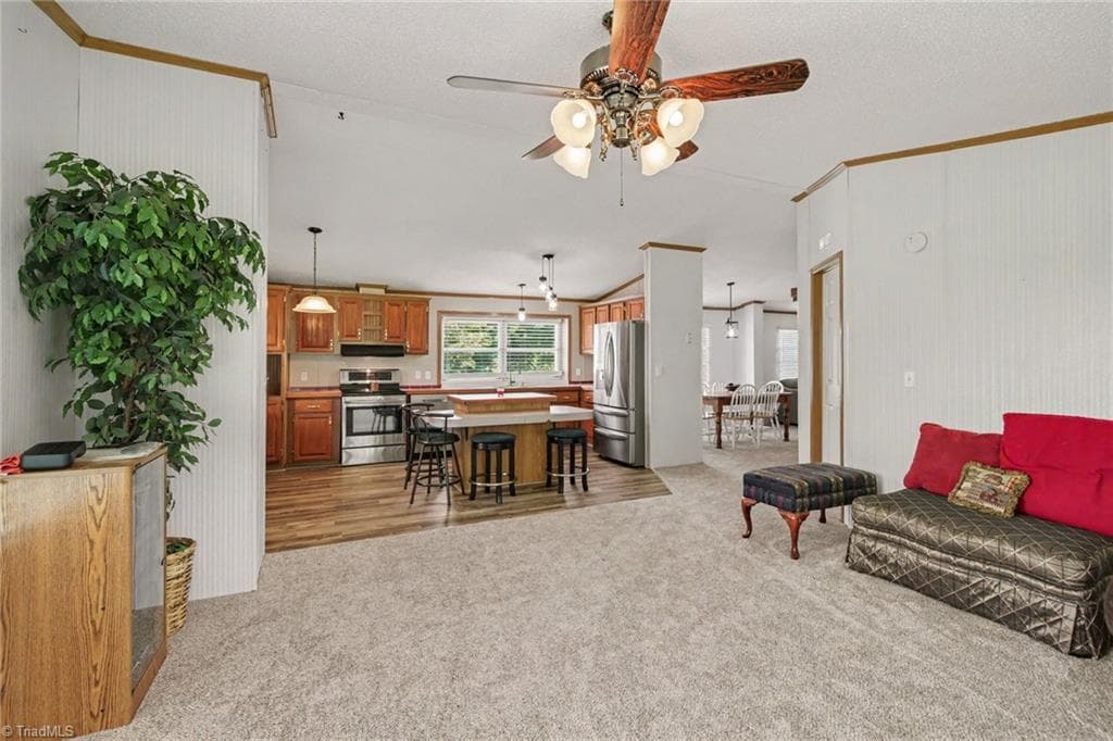 Manufactured Home at 1060 Knobview Lane, Pilot Mountain NC 27041, Pilot Mountain, photo 9 of 30