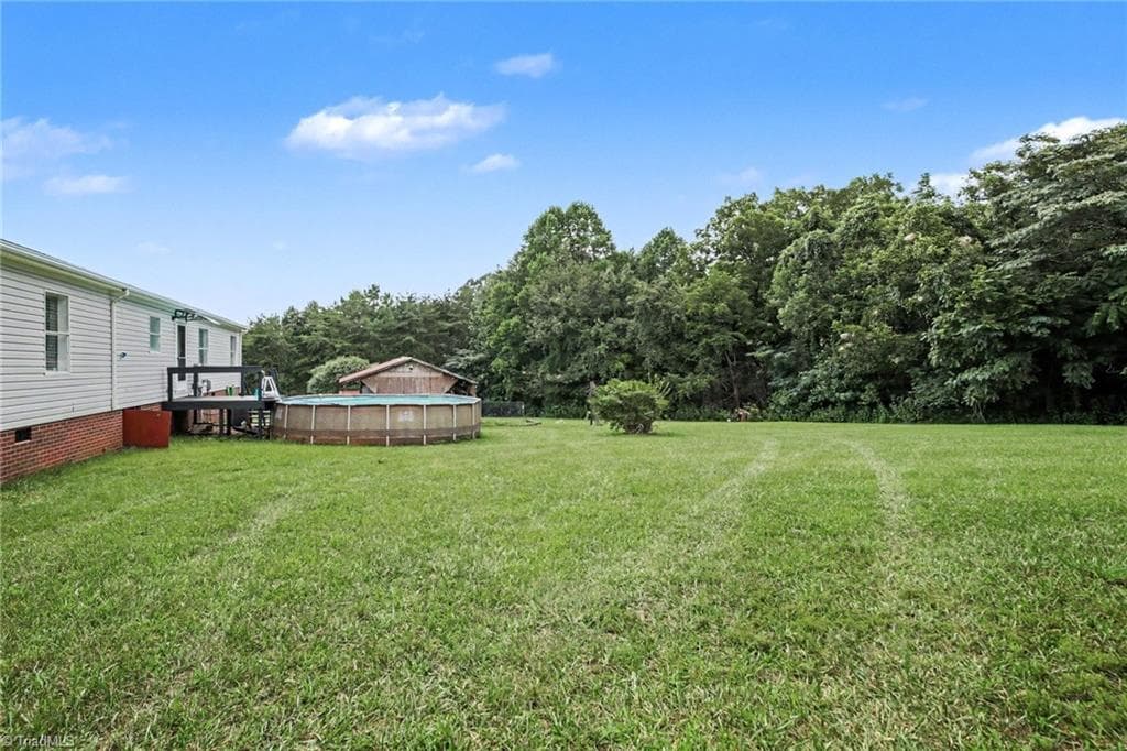 Manufactured Home at 1060 Knobview Lane, Pilot Mountain NC 27041, Pilot Mountain, photo 29 of 30