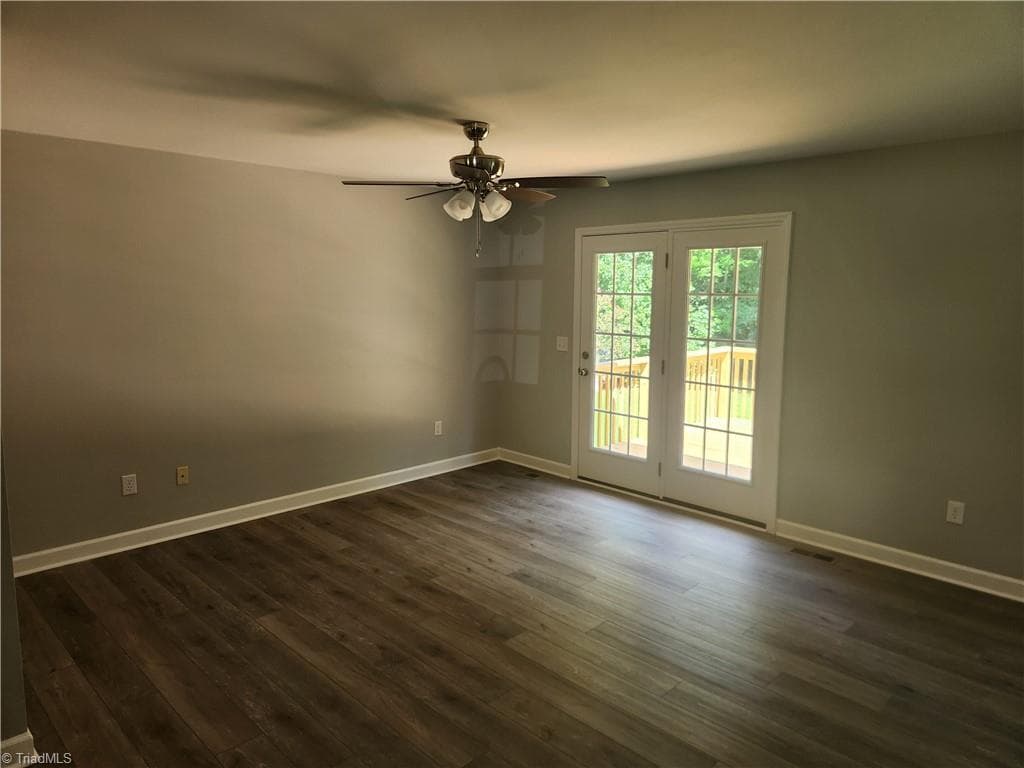 Living Room - 134 Lauten Loop, Madison NC 27025, Madison