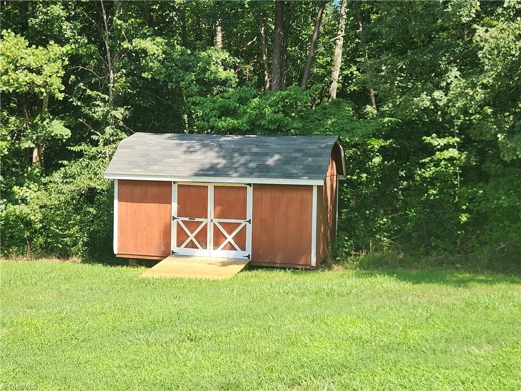 Stick/Site Built at 134 Lauten Loop, Madison NC 27025, Madison, photo 5 of 20